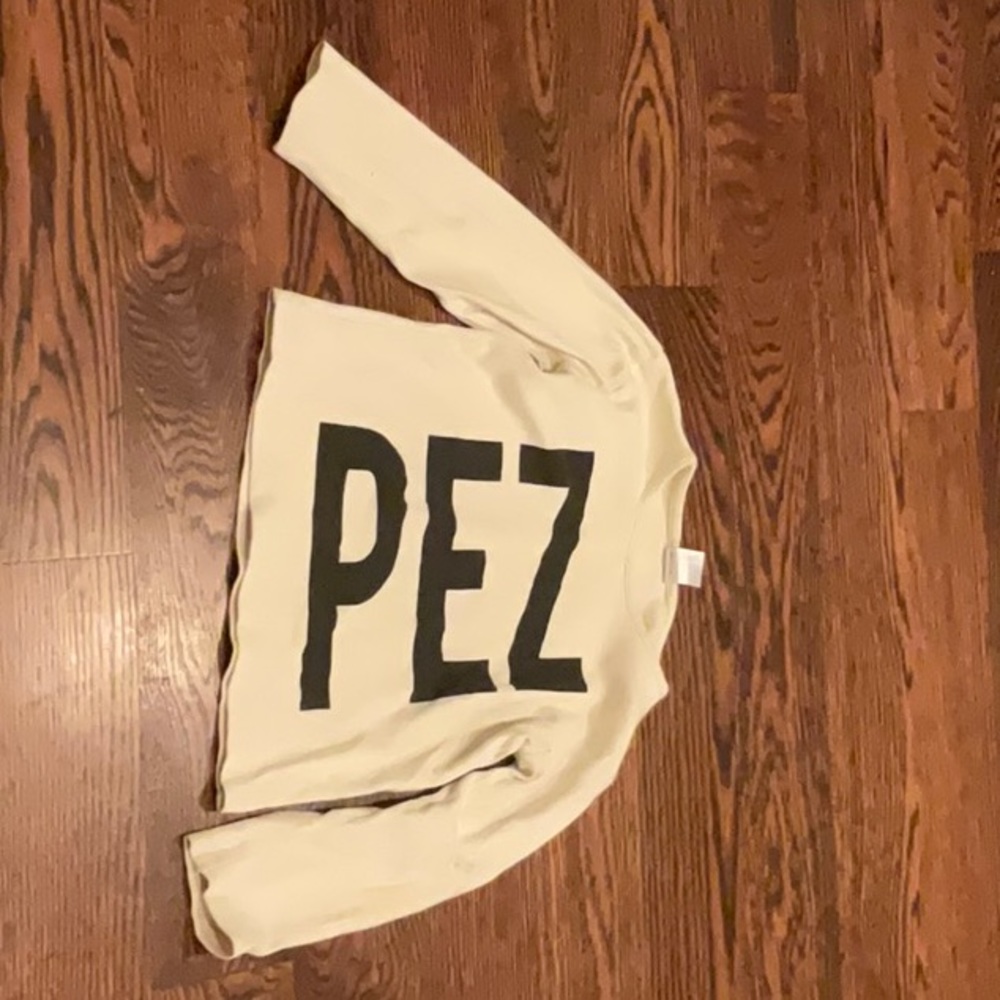 Cute pez shirt girl size small
